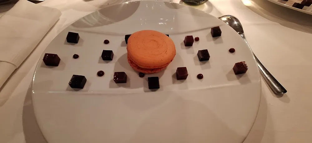 Macaron Crémeux Citron Fondant Framboise Et Mûre